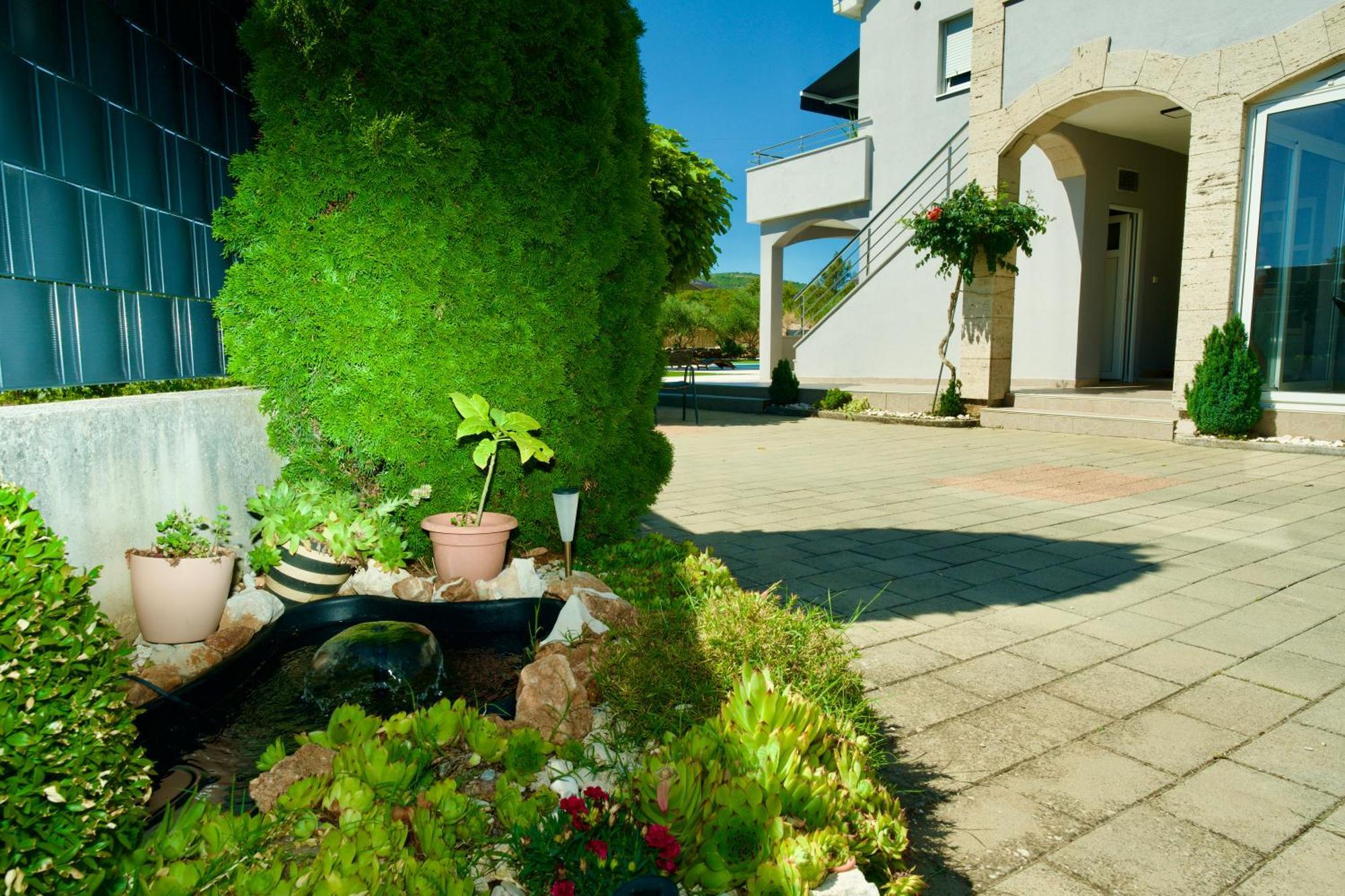 Apartment Lana Bristivica Ngoại thất bức ảnh